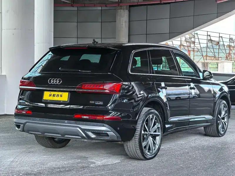 Audi Q7 2023 55 TFSI quattro S line Sport — миниатюра 6