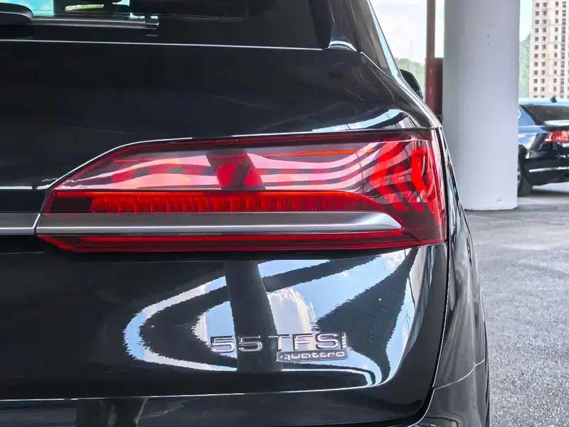 Audi Q7 2023 55 TFSI quattro S line Sport — миниатюра 9