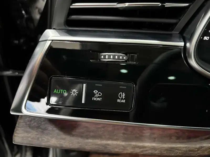 Audi Q7 2022 55 TFSI quattro S line Sport — миниатюра 23