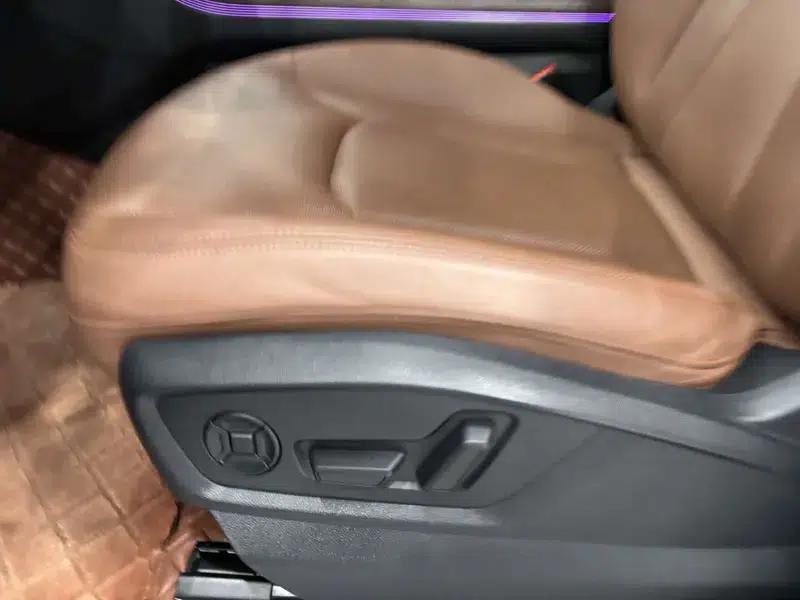 Audi Q7 2022 55 TFSI quattro S line Sport — миниатюра 25
