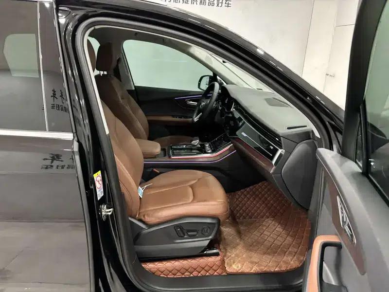Audi Q7 2022 55 TFSI quattro S line Sport — миниатюра 31