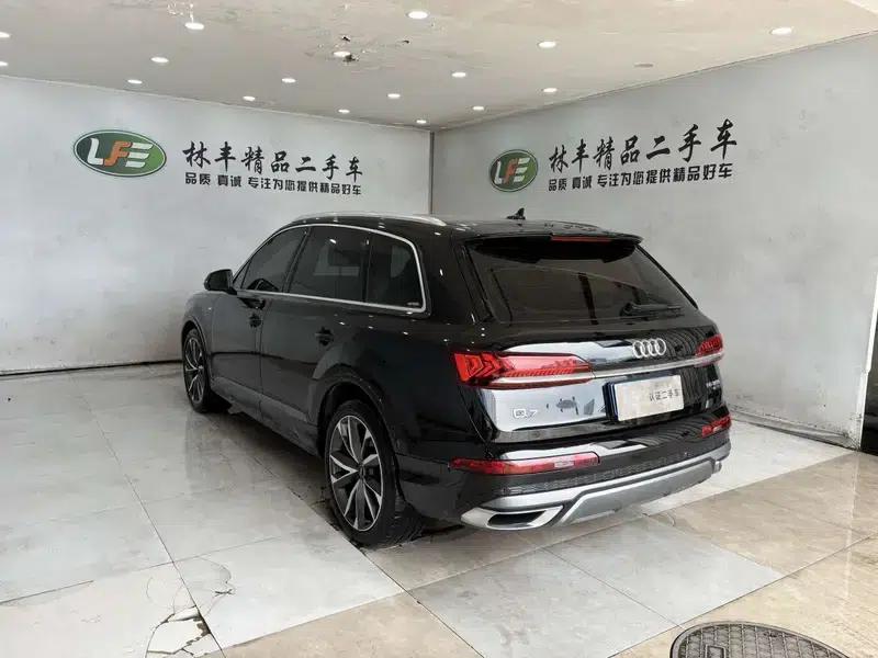 Audi Q7 2022 55 TFSI quattro S line Sport — миниатюра 5