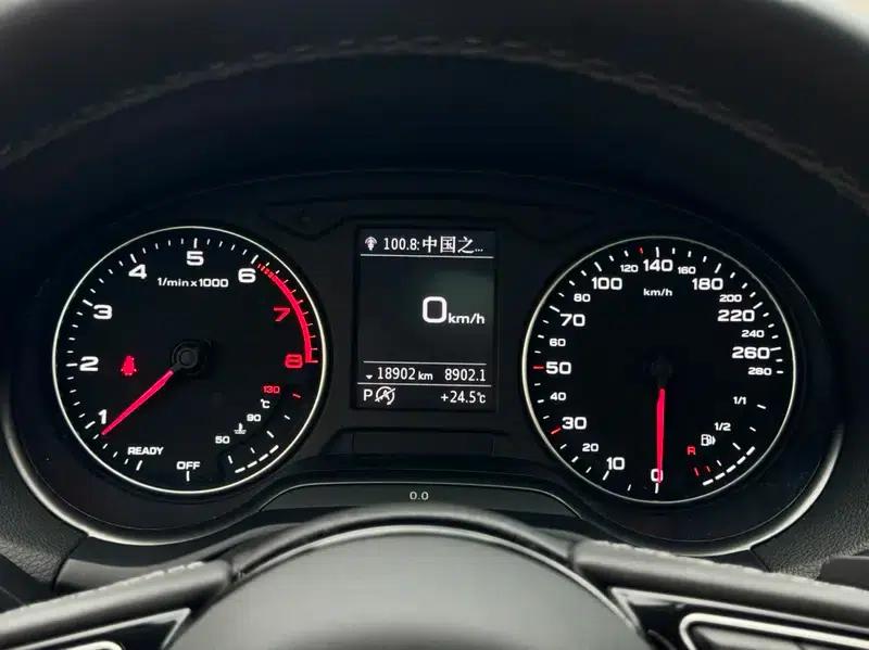 Audi Q2L 2022 35 TFSI Fashion Dynamic Edition — миниатюра 14