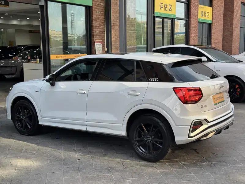 Audi Q2L 2022 35 TFSI Progressive Dynamic Edition — миниатюра 4