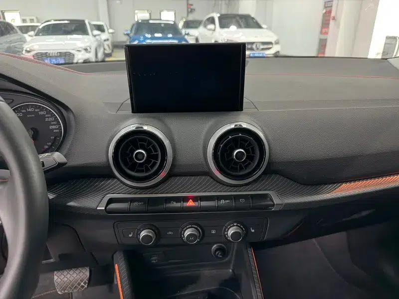Audi Q2L 2022 35 TFSI Progressive Dynamic Edition — миниатюра 8