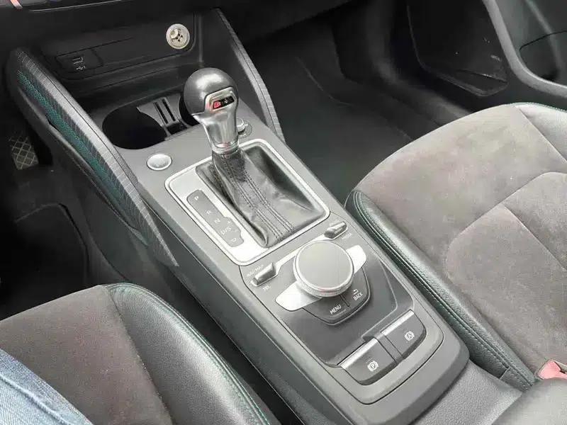 Audi Q2L 2018 35TFSI Luxury Elegance Edition (National V Emission Standard) — миниатюра 11