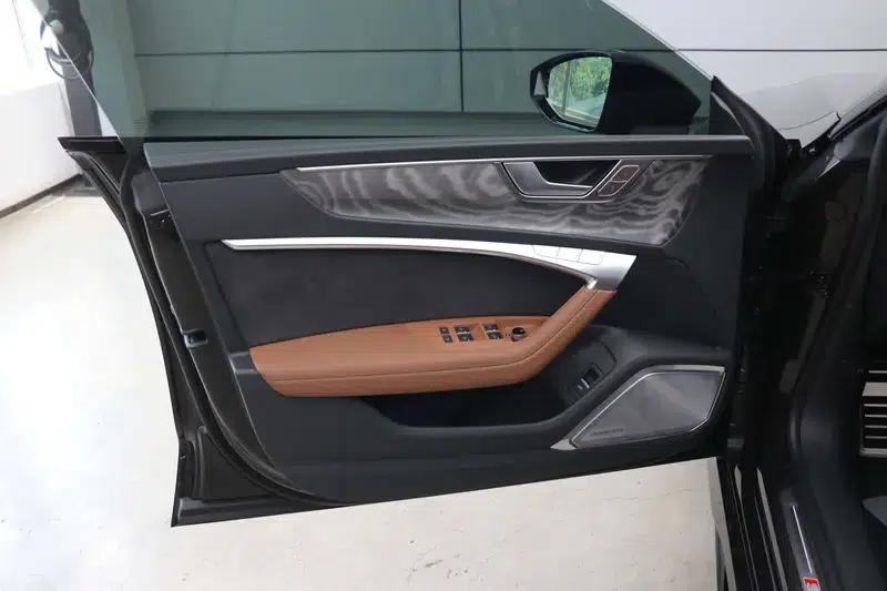 Audi A7L 2024 55 TFSI quattro Flagship — миниатюра 12