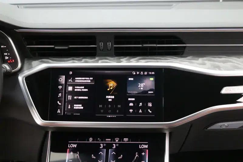 Audi A7L 2024 55 TFSI quattro Flagship — миниатюра 21