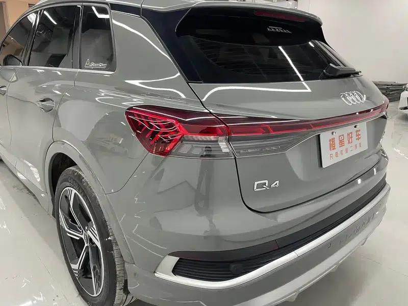 Audi Q4 e-tron 2023 Model 40 e-tron Trailblazer — миниатюра 9