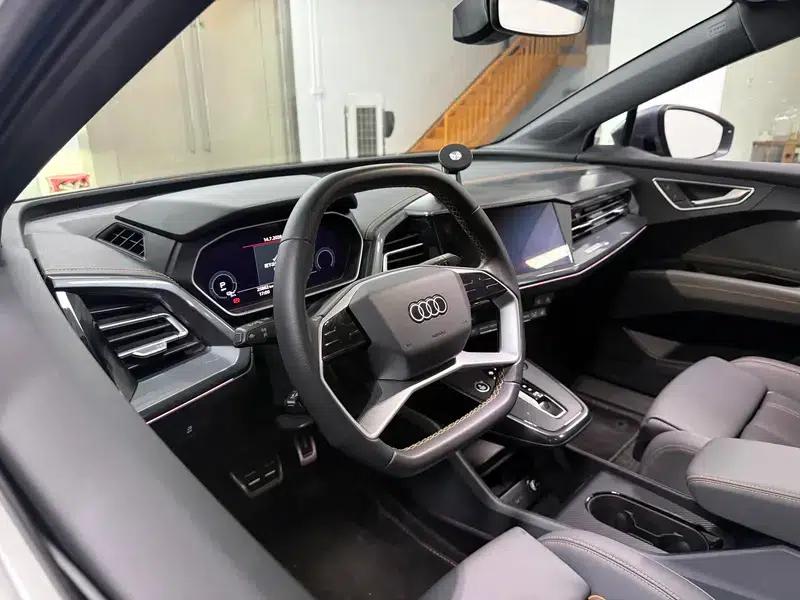 Audi Q4 e-tron 2024 Model 40 e-tron Trailblazer — миниатюра 11