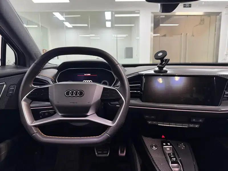 Audi Q4 e-tron 2024 Model 40 e-tron Trailblazer — миниатюра 12