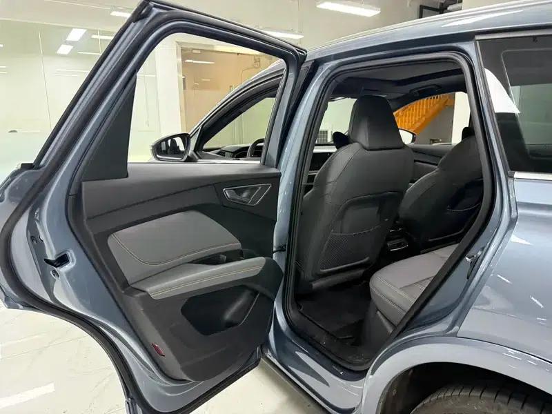 Audi Q4 e-tron 2024 Model 40 e-tron Trailblazer — миниатюра 17