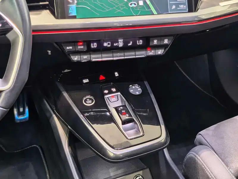 2024 Audi Q4 e-tron 50 e-tron quattro Trailblazer Night Edition — миниатюра 15