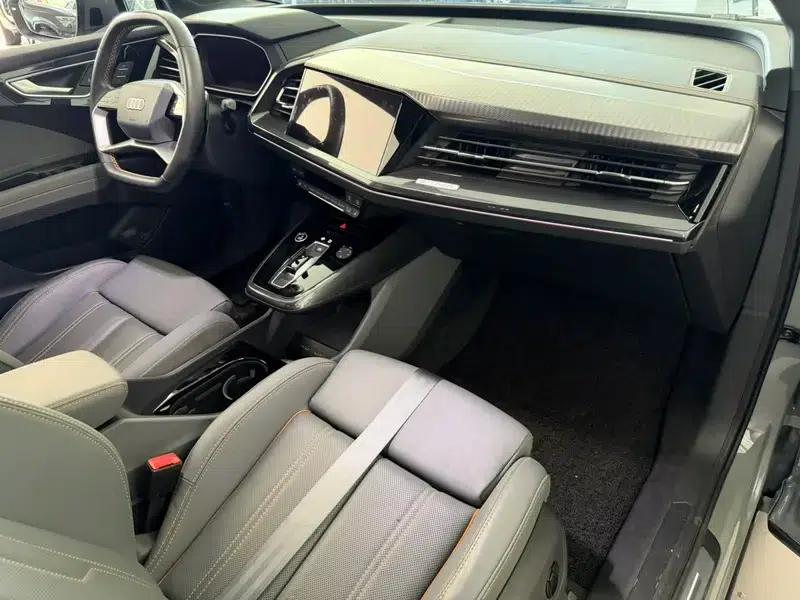 Audi Q4 e-tron 2022 Model 40 e-tron Trailblazer — миниатюра 17