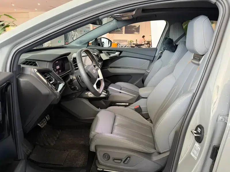 Audi Q4 e-tron 2022 Model 40 e-tron Trailblazer — миниатюра 18