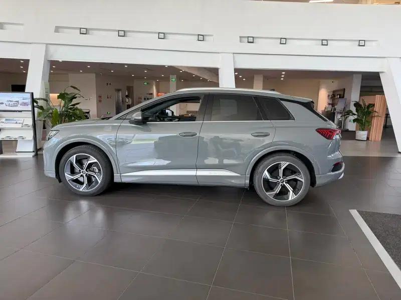 Audi Q4 e-tron 2022 Model 40 e-tron Trailblazer — миниатюра 4