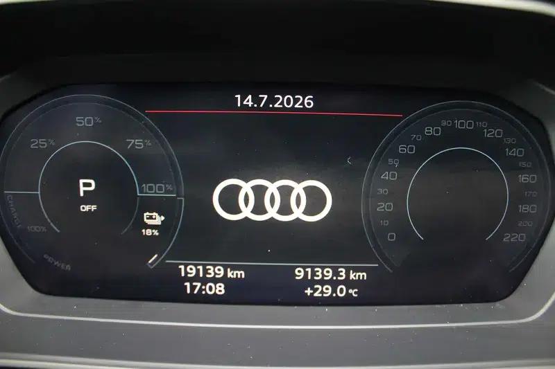 Audi Q4 e-tron 2024 Model 40 e-tron Adventure Edition — миниатюра 11