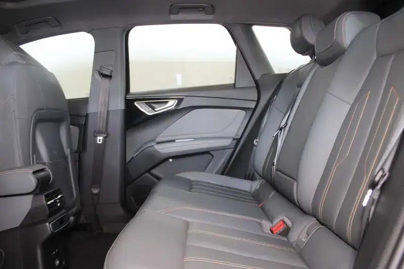 Audi Q4 e-tron 2024 Model 40 e-tron Adventure Edition — миниатюра 12