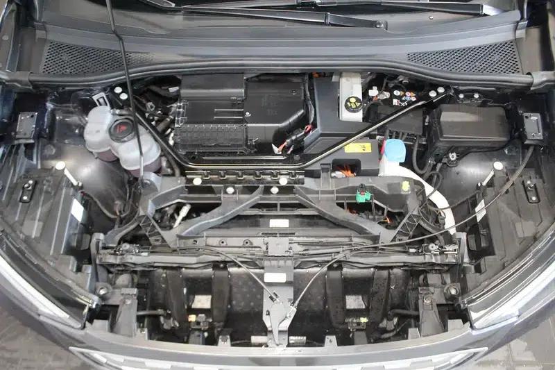 Audi Q4 e-tron 2024 Model 40 e-tron Adventure Edition — миниатюра 6