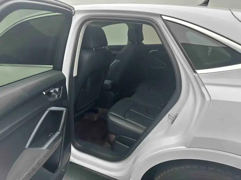 Audi Q3 Sportback 2022 35 TFSI Progressive — миниатюра 17