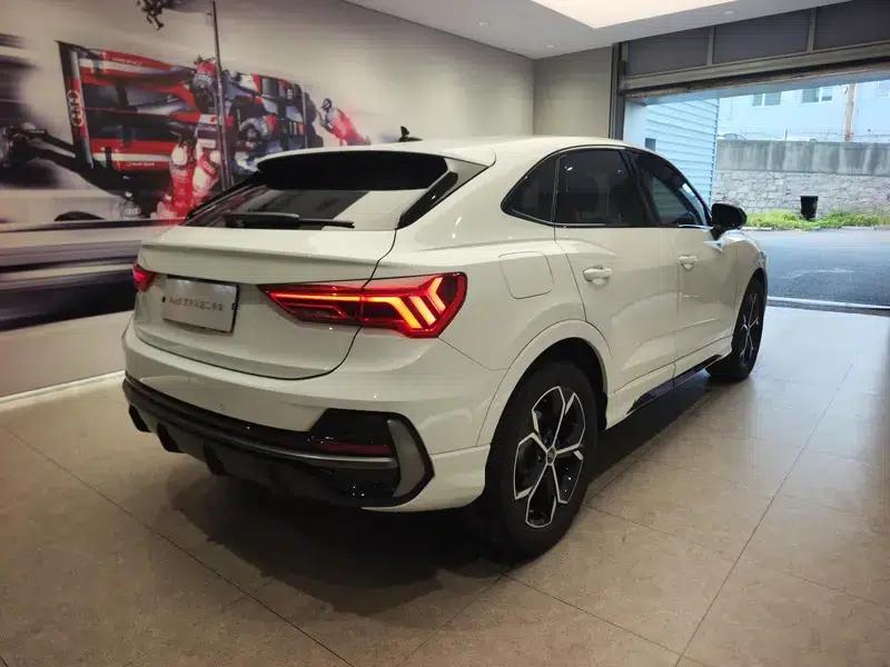 Audi Q3 Sportback 2024 40 TFSI Fashion Edition — миниатюра 4