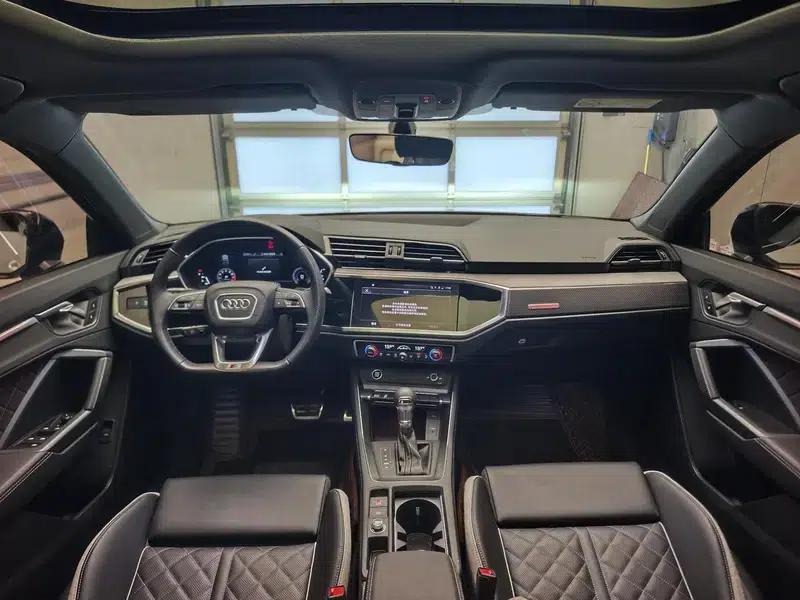 Audi Q3 Sportback 2024 40 TFSI Fashion Edition — миниатюра 5