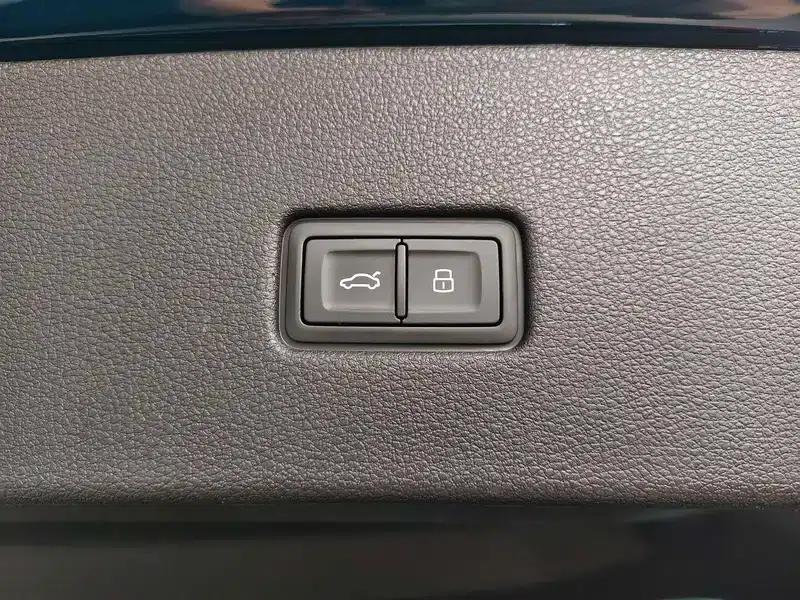Audi Q8 2021 55 TFSI Premium Dynamic Edition — миниатюра 11
