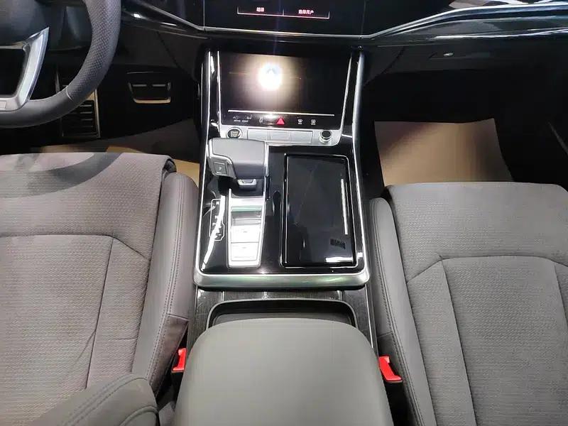 Audi Q8 2021 55 TFSI Premium Dynamic Edition — миниатюра 15