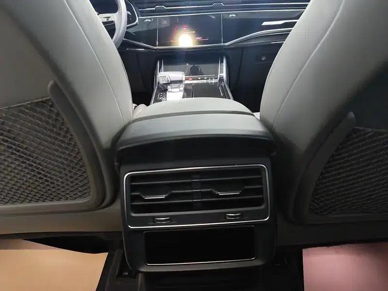 Audi Q8 2021 55 TFSI Premium Dynamic Edition — миниатюра 4