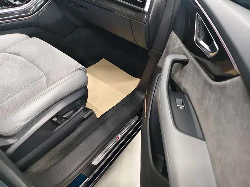 Audi Q8 2021 55 TFSI Premium Dynamic Edition — миниатюра 9