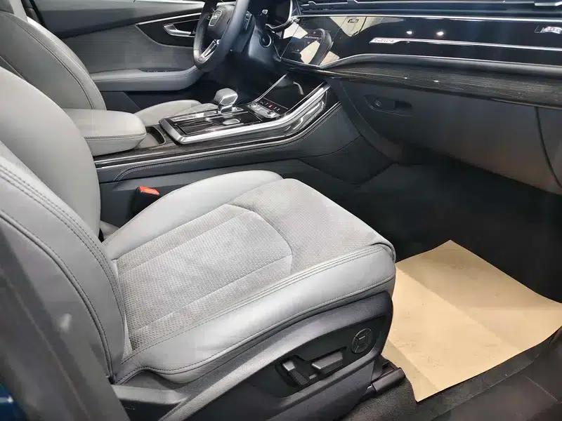 Audi Q8 2021 55 TFSI Premium Dynamic Edition — миниатюра 10