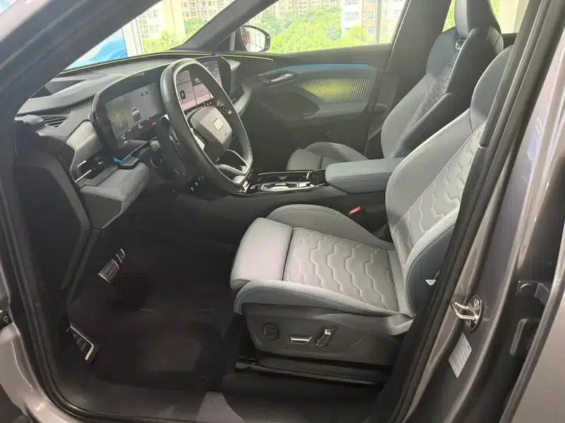 Audi Q6L e-tron 2026 First Edition — миниатюра 22