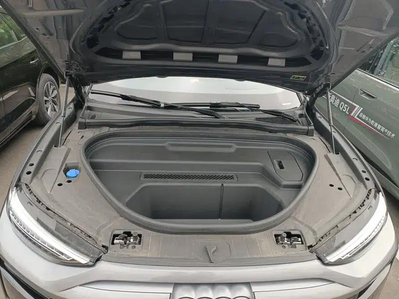 Audi Q6L e-tron 2026 First Edition — миниатюра 5
