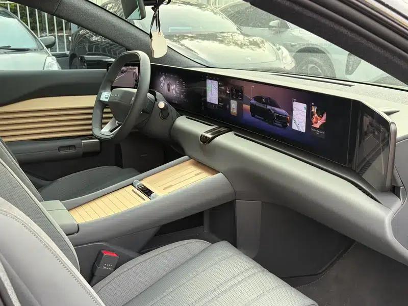 Audi E5 Sportback 2026 Pioneer Plus — миниатюра 17