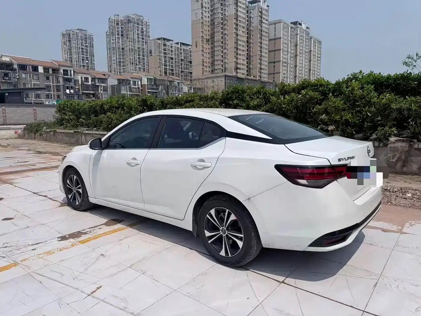 Nissan Sylphy 2023 1.6L CVT Comfort Edition — миниатюра 9