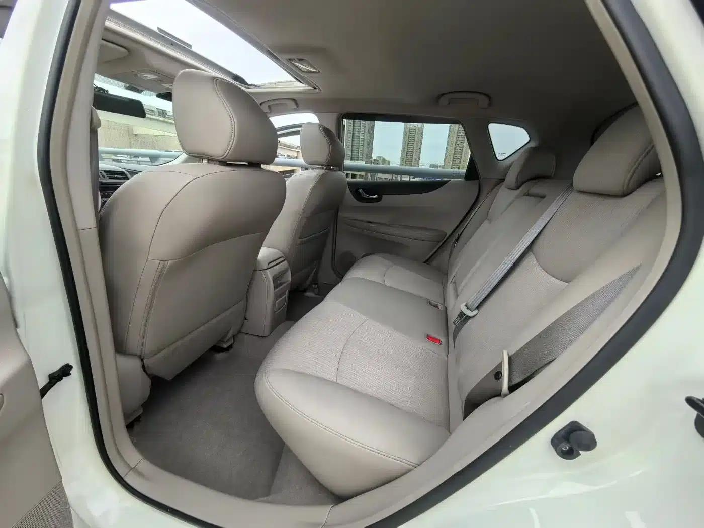 Nissan Sylphy 2012 1.6XE CVT Comfort Edition — миниатюра 7