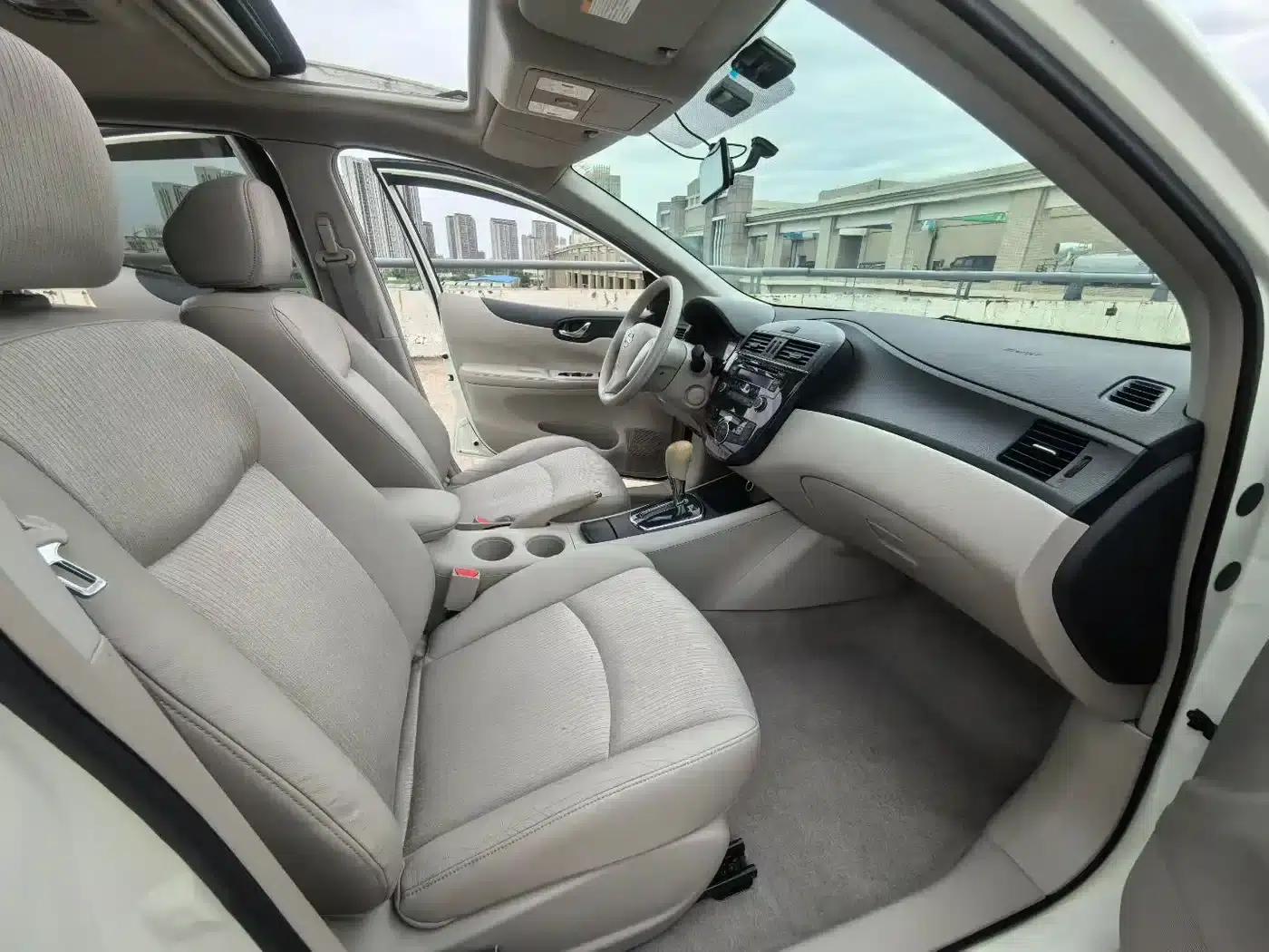 Nissan Sylphy 2012 1.6XE CVT Comfort Edition — миниатюра 8