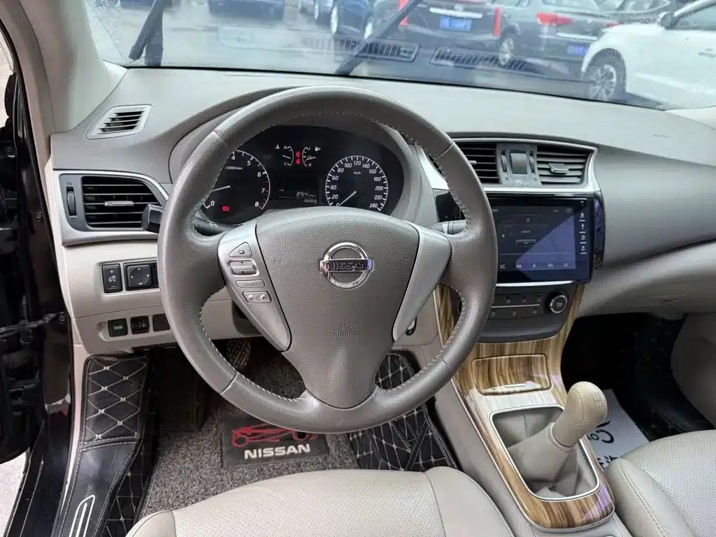 Nissan Sylphy 2012 1.6XL Manual Deluxe Edition — миниатюра 12