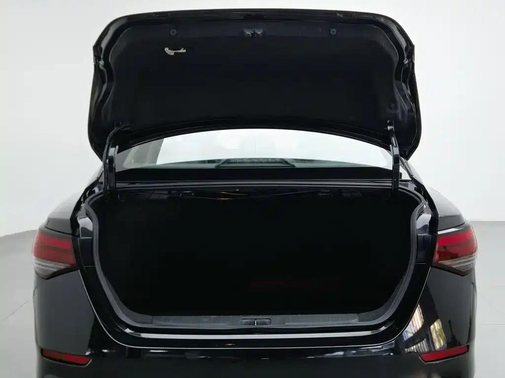 Nissan Sylphy 2021 1.6L XL CVT Enjoy Edition — миниатюра 16