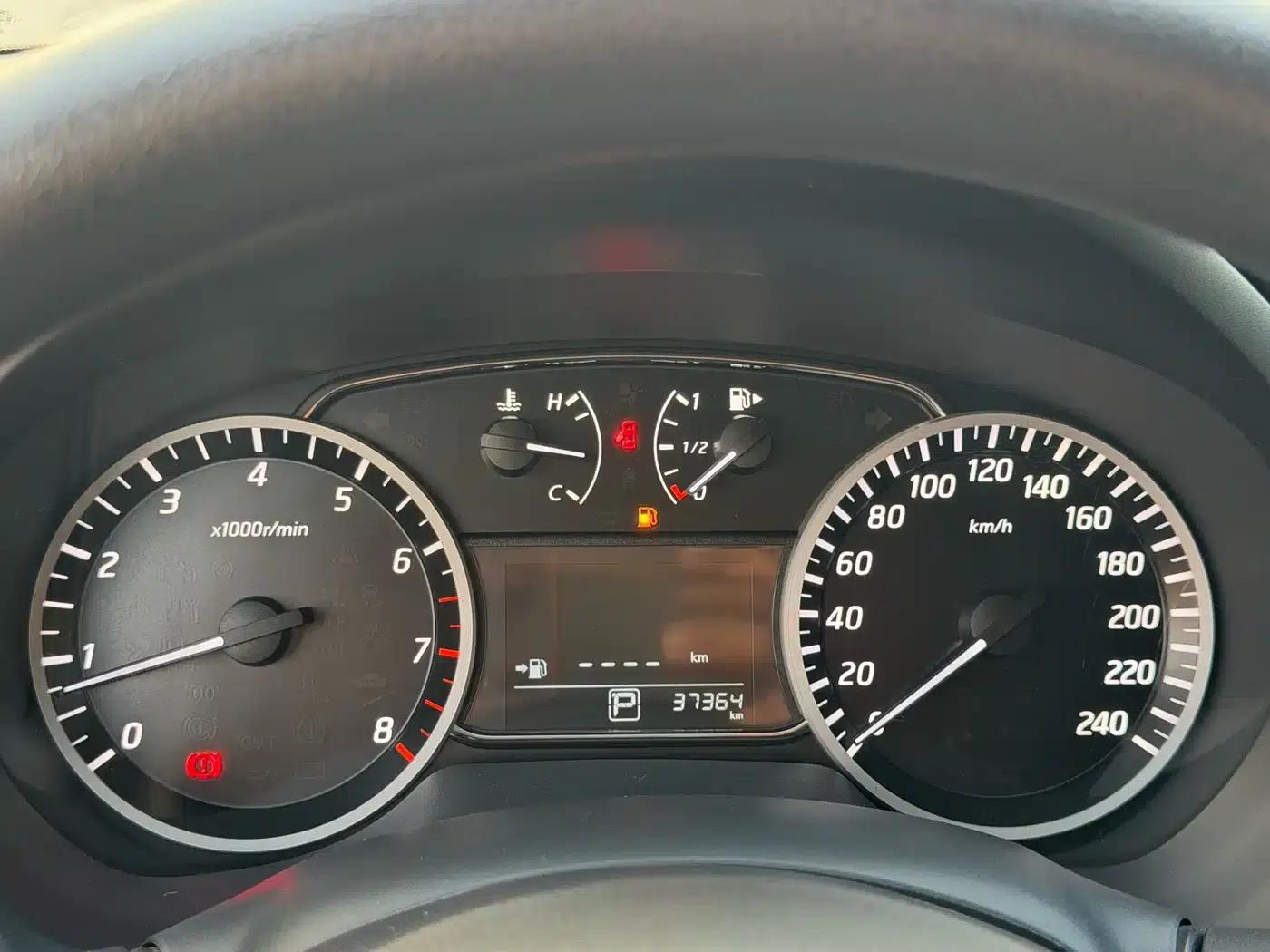 Nissan Sylphy 2022 Classic 1.6XE CVT Comfort Edition — миниатюра 15