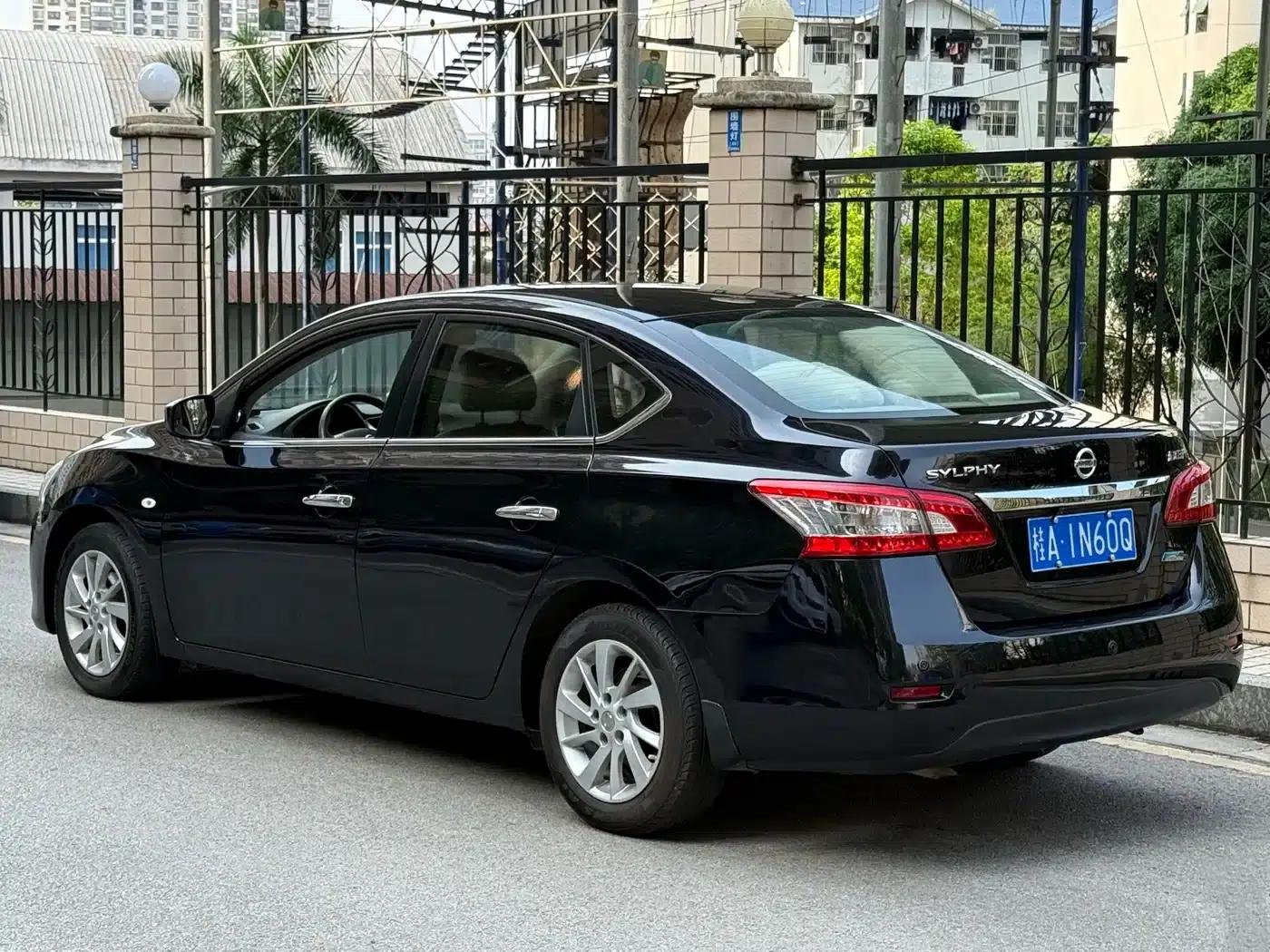 Nissan Sylphy 2012 1.6XL CVT Luxury Edition — миниатюра 3