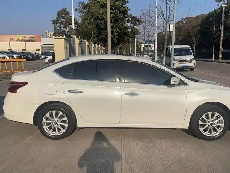 Nissan Sylphy 2018 Classic 1.6XE CVT Comfort Edition — миниатюра 5