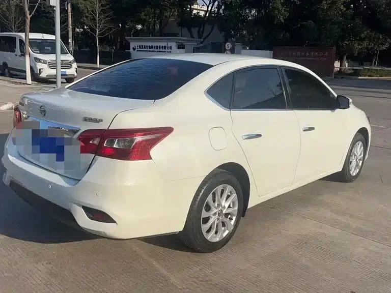 Nissan Sylphy 2018 Classic 1.6XE CVT Comfort Edition — миниатюра 8