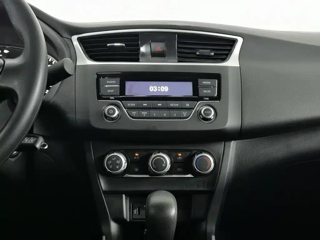 Nissan Sylphy 2022 Classic 1.6XE CVT Comfort Edition — миниатюра 12