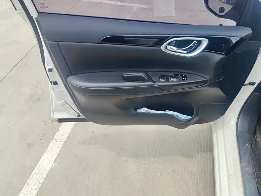 Nissan Sylphy 2019 Classic 1.6XL CVT Luxury Edition — миниатюра 7
