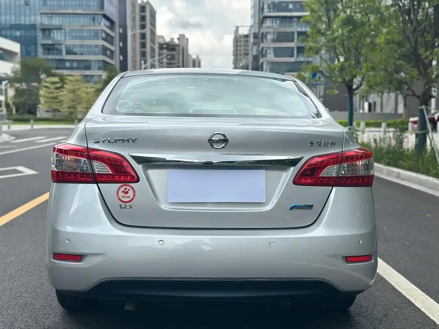 Nissan Sylphy 2012 1.8XE CVT Comfort Edition — миниатюра 5