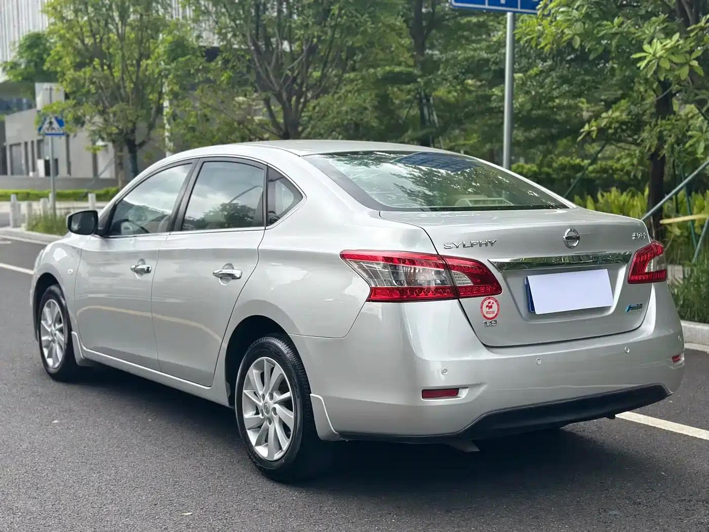 Nissan Sylphy 2012 1.8XE CVT Comfort Edition — миниатюра 6