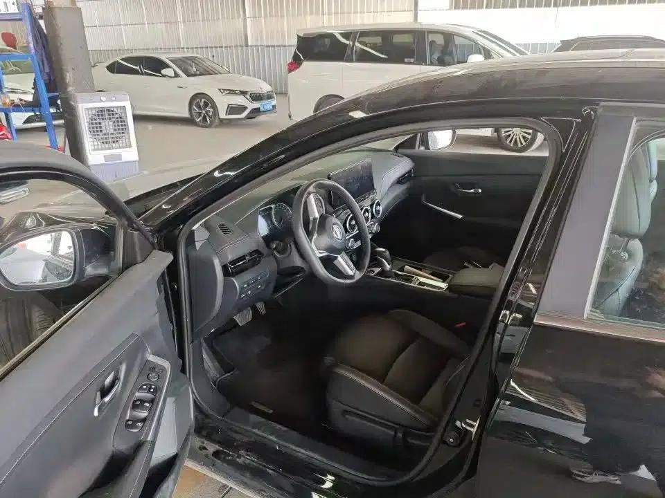 Nissan Sylphy 2023 Facelift 1.6L CVT Enjoy Edition — миниатюра 3