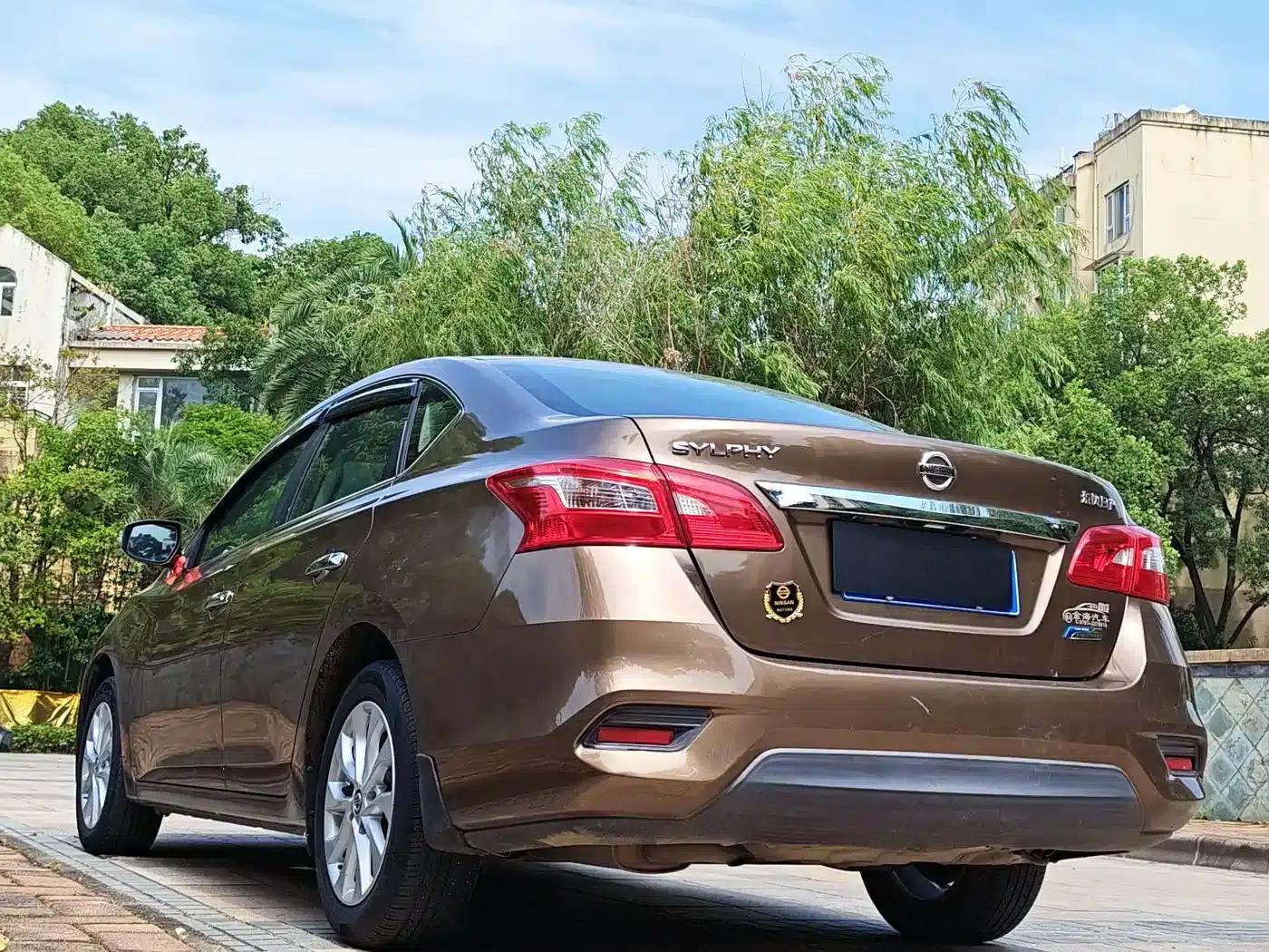 Nissan Sylphy 2018 1.6XV CVT Premium Edition — миниатюра 9