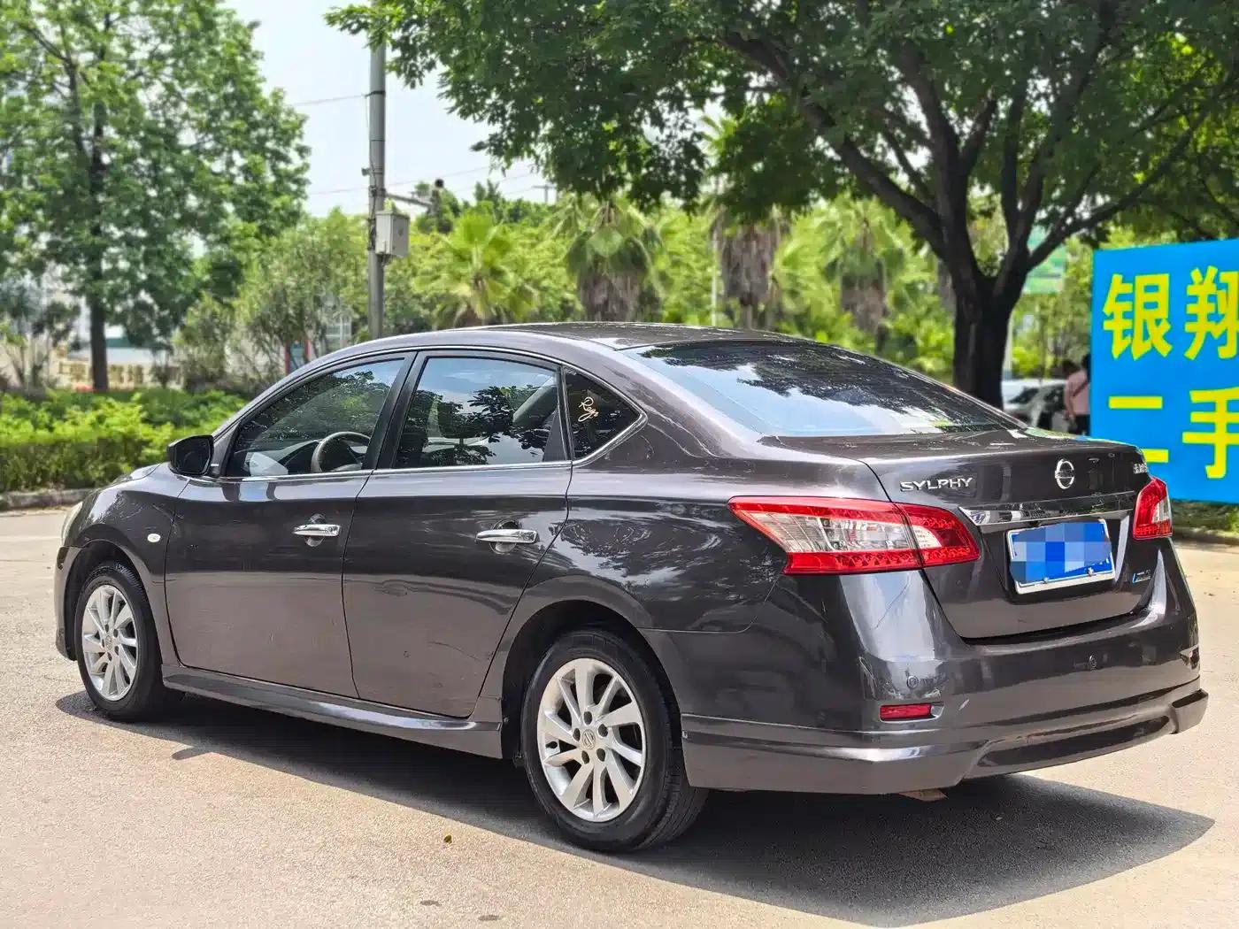 Nissan Sylphy 2014 1.6XV CVT Premium Edition — миниатюра 4